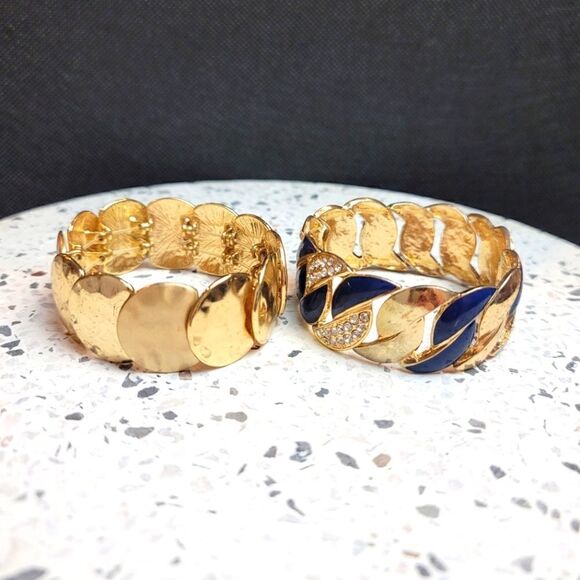 LOT Of 2 Stretchy Bracelets - Picture 1 of 8